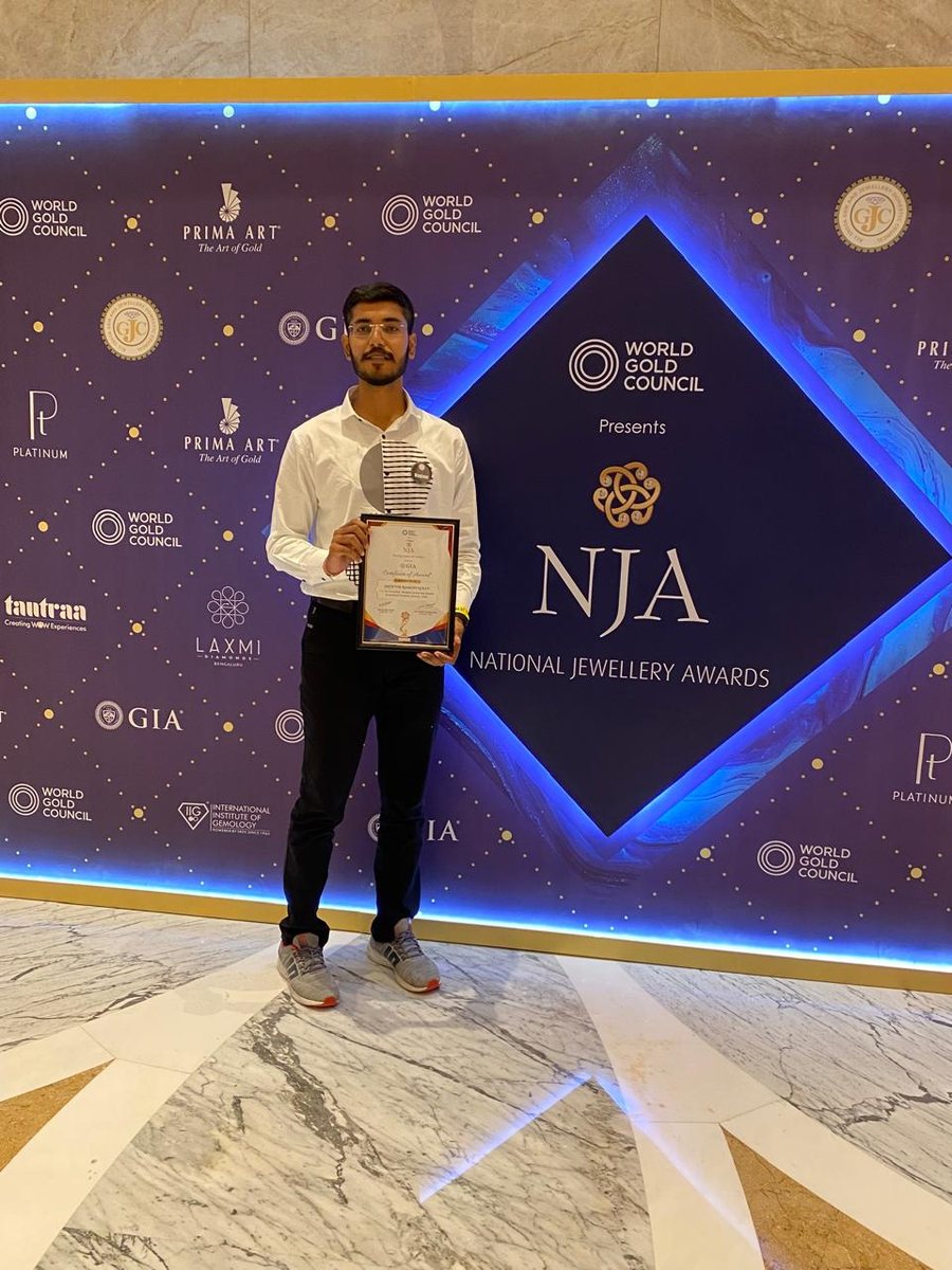 Souvik Koley of R3 Jewel Academy with his Student of the Year award at the National Jewellery Awards 2022